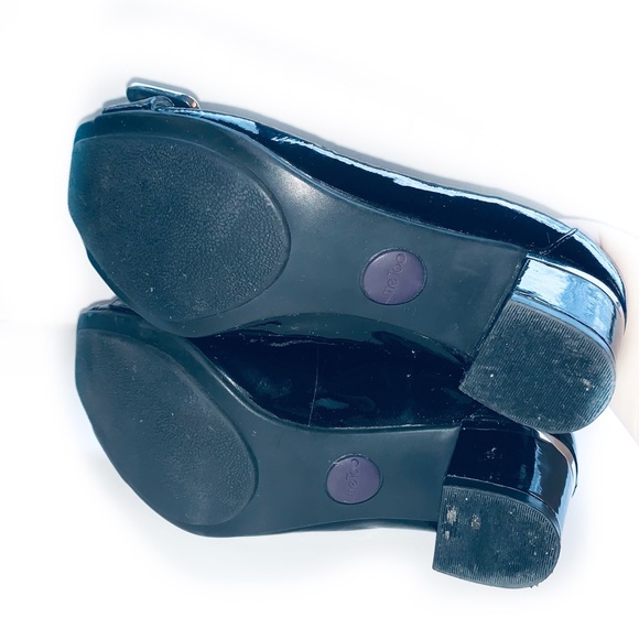 Me too 6 Black Patent Leather Buckle Heels - Picture 6 of 6